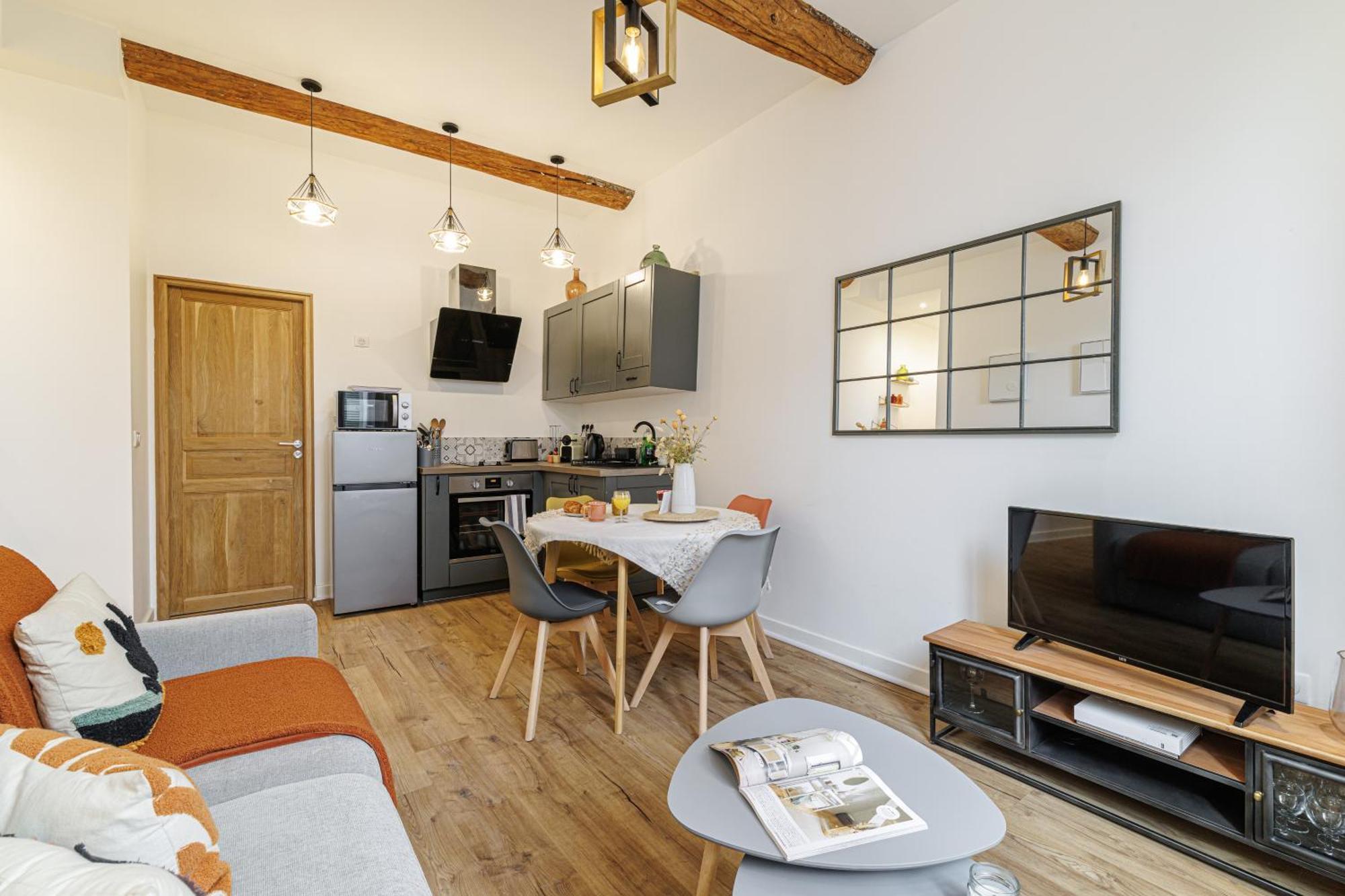 Old Town Antibes Superb New Flat, For 3, Ac, Wi-Fi Lejlighed Eksteriør billede