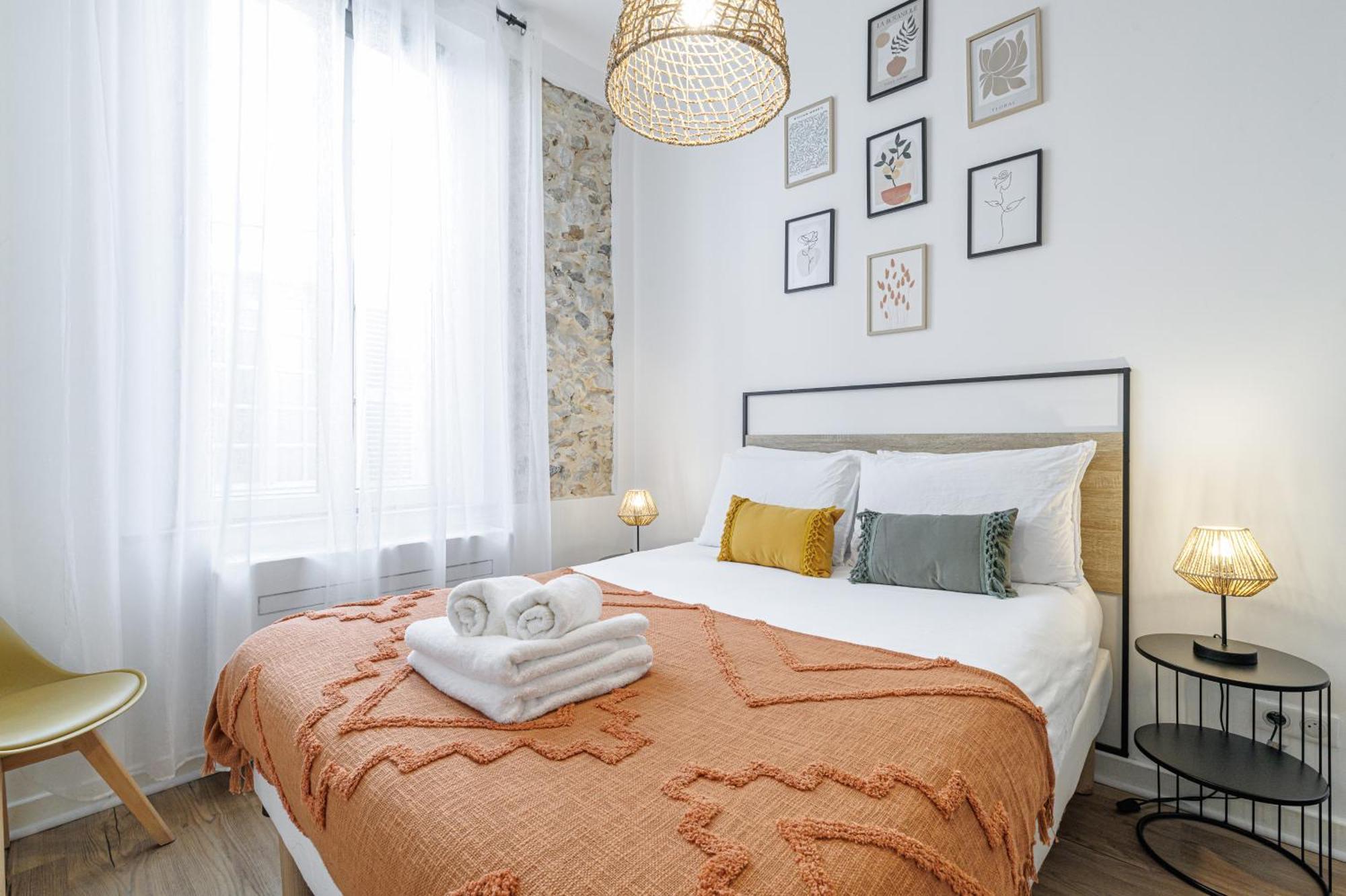 Old Town Antibes Superb New Flat, For 3, Ac, Wi-Fi Lejlighed Eksteriør billede