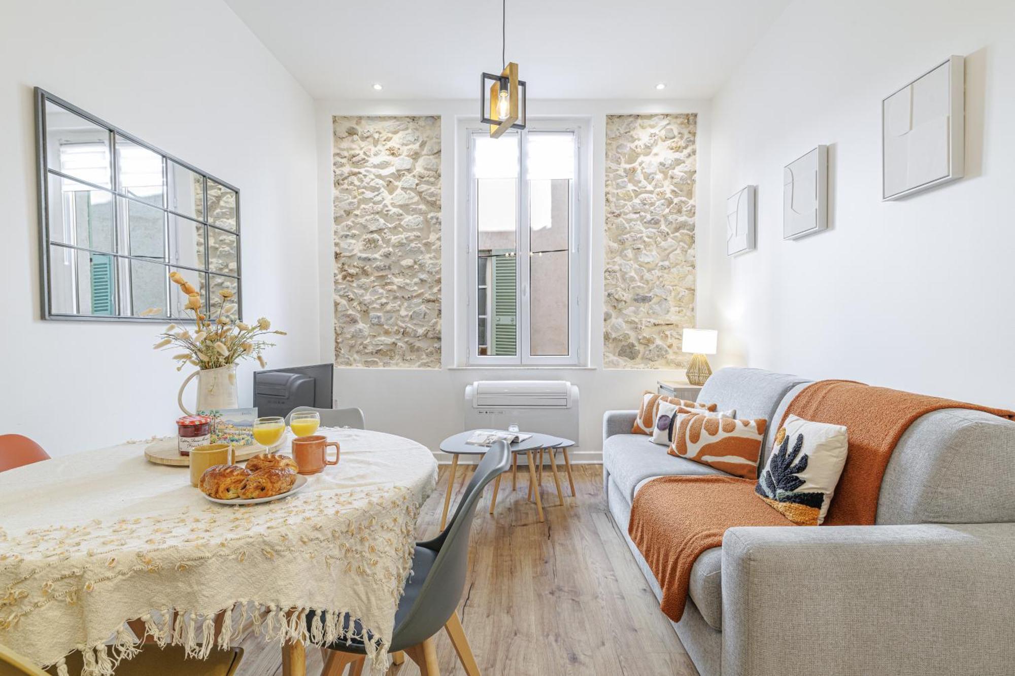 Old Town Antibes Superb New Flat, For 3, Ac, Wi-Fi Lejlighed Eksteriør billede