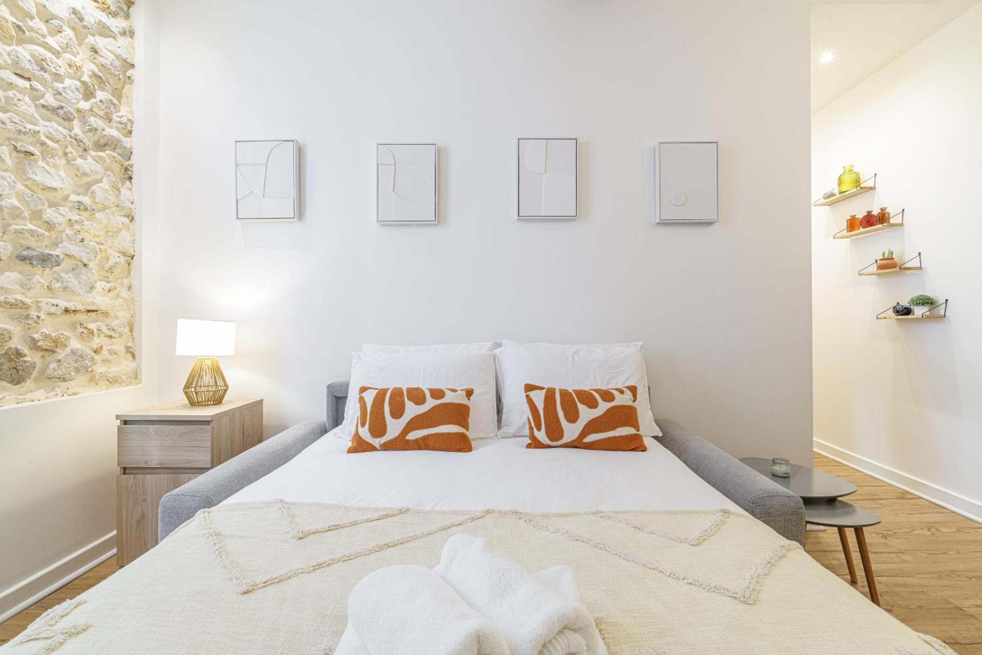 Old Town Antibes Superb New Flat, For 3, Ac, Wi-Fi Lejlighed Eksteriør billede