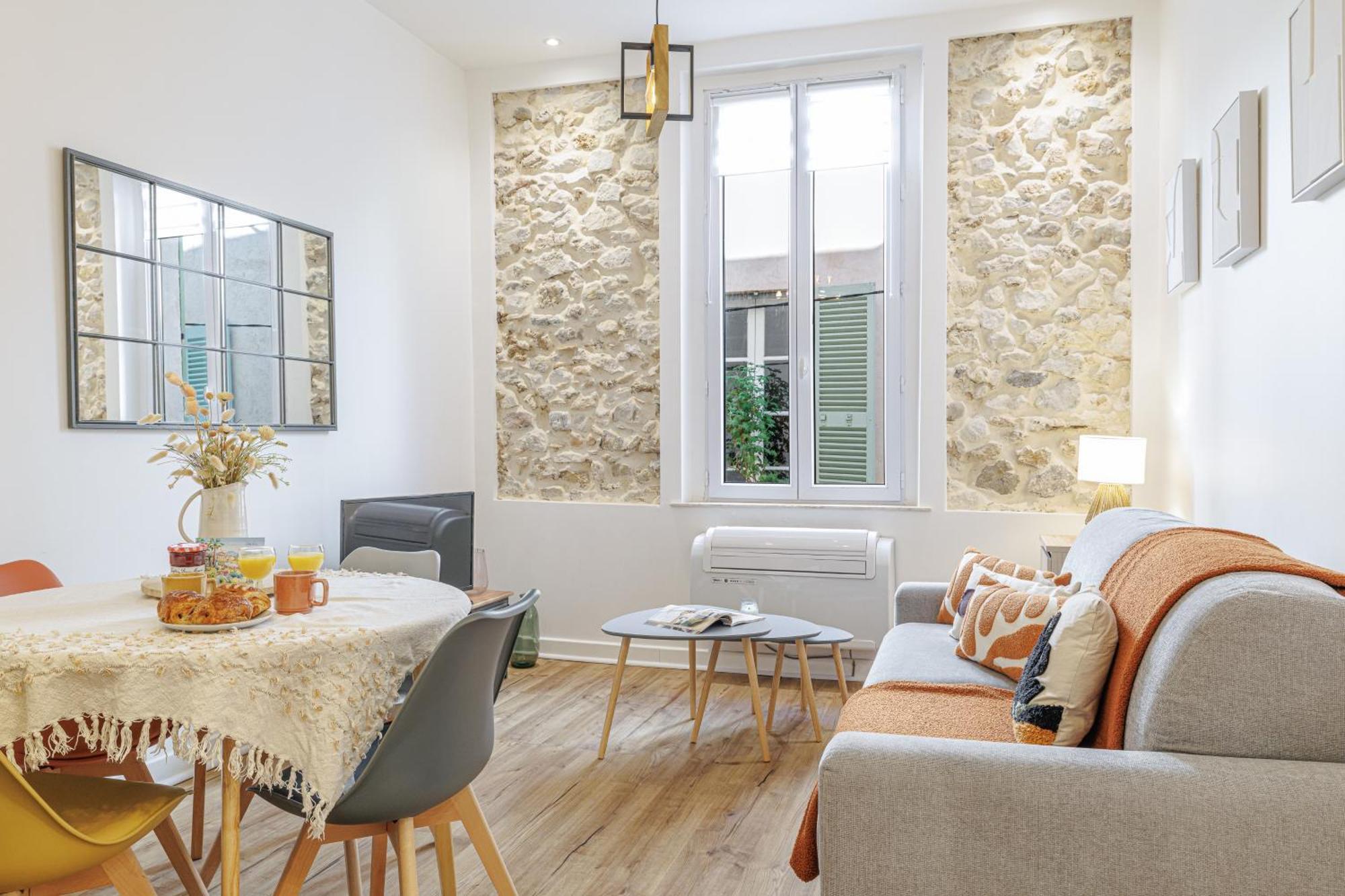 Old Town Antibes Superb New Flat, For 3, Ac, Wi-Fi Lejlighed Eksteriør billede